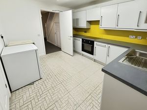 Photo 27- click for photo gallery